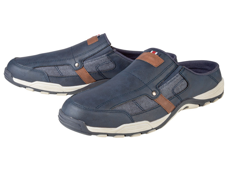 Zwei Paar blaue Herren-Slipper mit weißen Sohlen