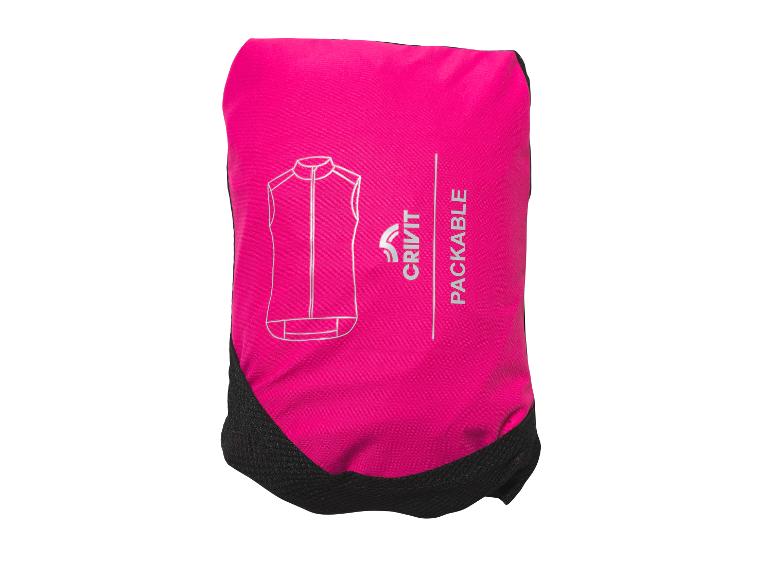 Fuchsiafarbene packbare Weste mit einer Skizze einer Weste und dem Text „PACKABLE“.