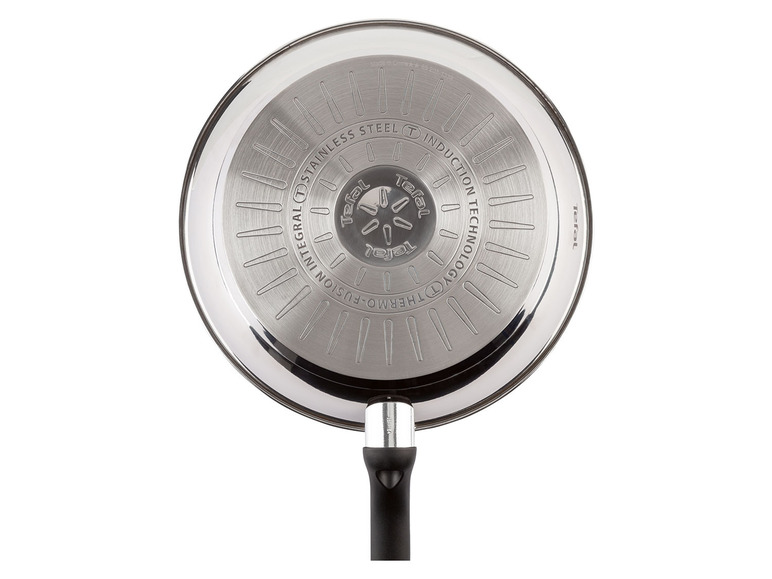 Eine Tefal-Pfanne mit Induktionsboden und Thermo-Fusion-Integration.