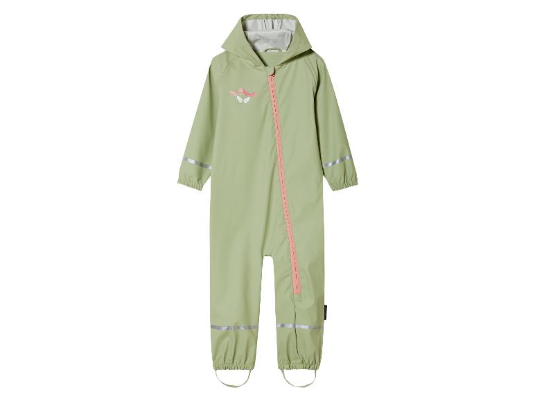 Ein grüner Regenoverall für Kinder mit Schmetterlingen.