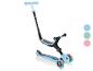 Blauer Kinderroller mit Sitz und leuchtenden Rädern, begleitet von Farbmustern.