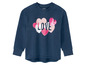 Ein dunkelblauer Longsleeve mit Herz-Motiv und dem Schriftzug 'LOVE'.