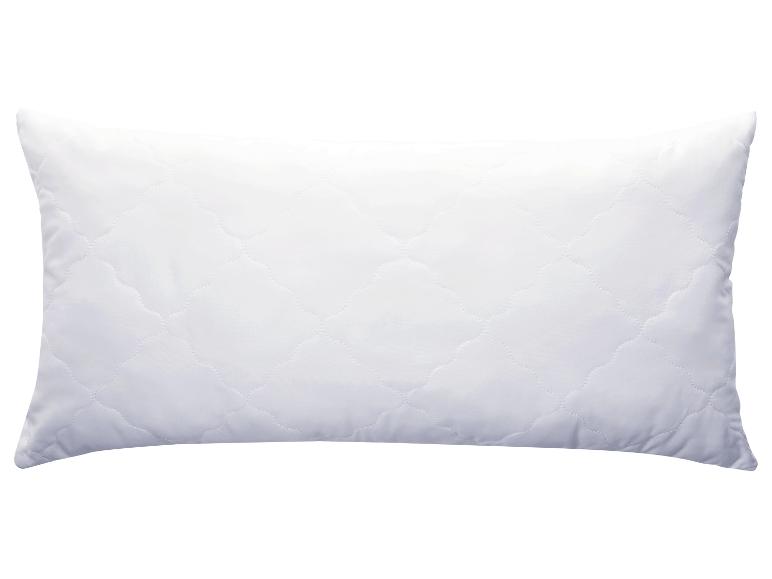 Weißes gestepptes Kissen