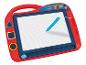 Ein rotes Paw Patrol magnetisches Zeichenbrett mit einem blauen Stift.