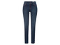 Dunkelblaue Skinny Jeans mit roten Nähten.