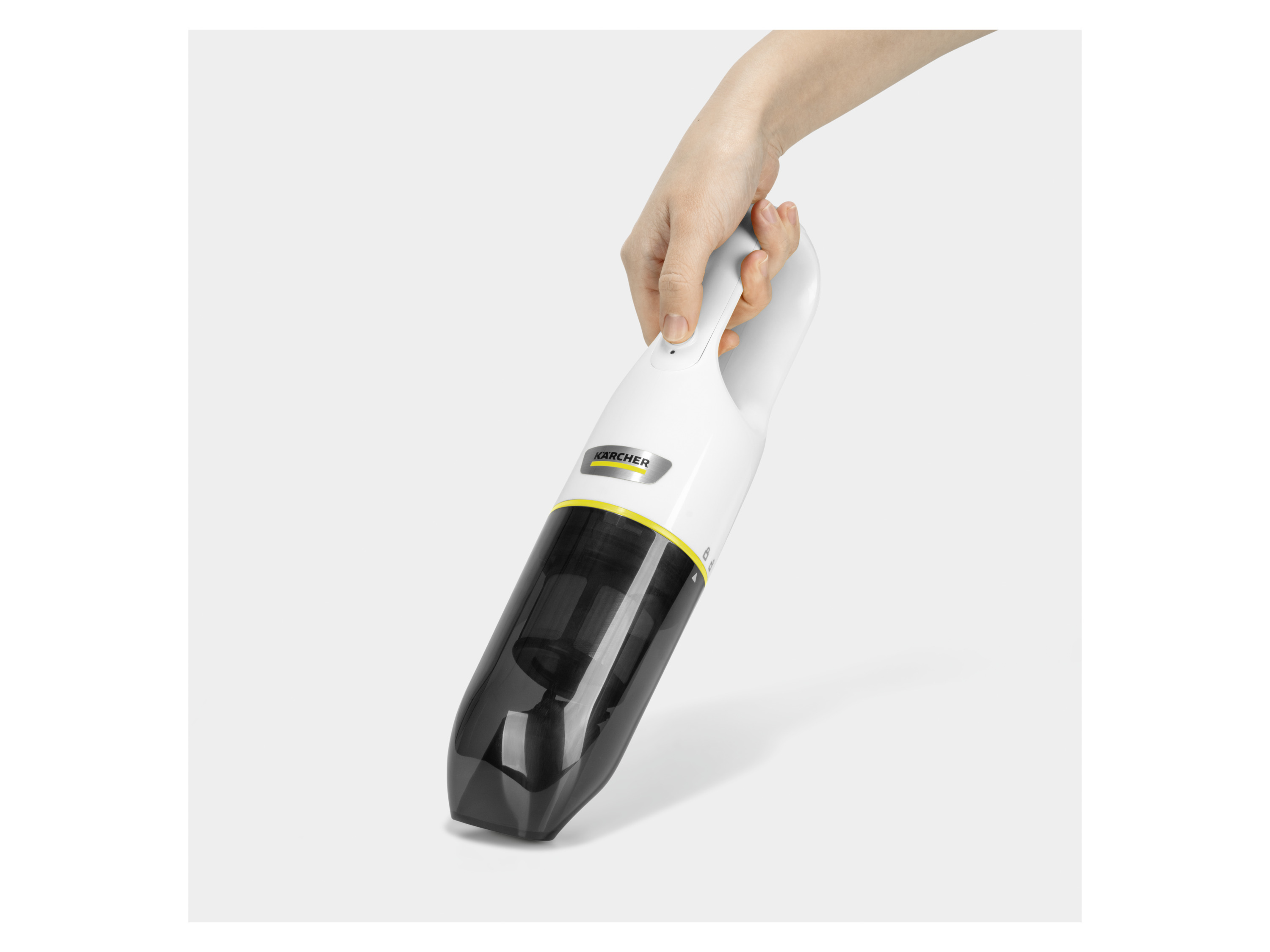 KÄRCHER Akku-Handstaubsauger CVH 2, 70 W, beutellos, kompakter und leichter Krümelsauger mit 2-in-1-Fugendüse – Bild 3 von 4