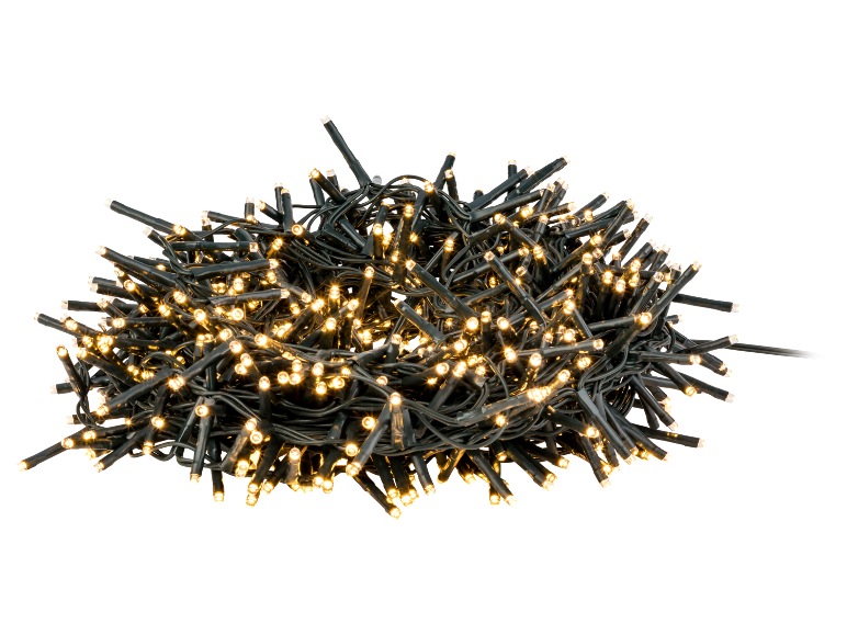 Weihnachtsbeleuchtung mit warmweißen LED-Lichtern auf dunklem Hintergrund