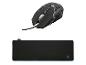 Schwarze Gaming-Maus und Mauspad mit blauem Rand.