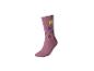 Ein pinker Socken mit einer lächelnden Sonne, einem Regenbogen und den Zahlen 2 und 4.