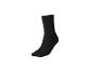 Schwarze Socke auf weißem Hintergrund