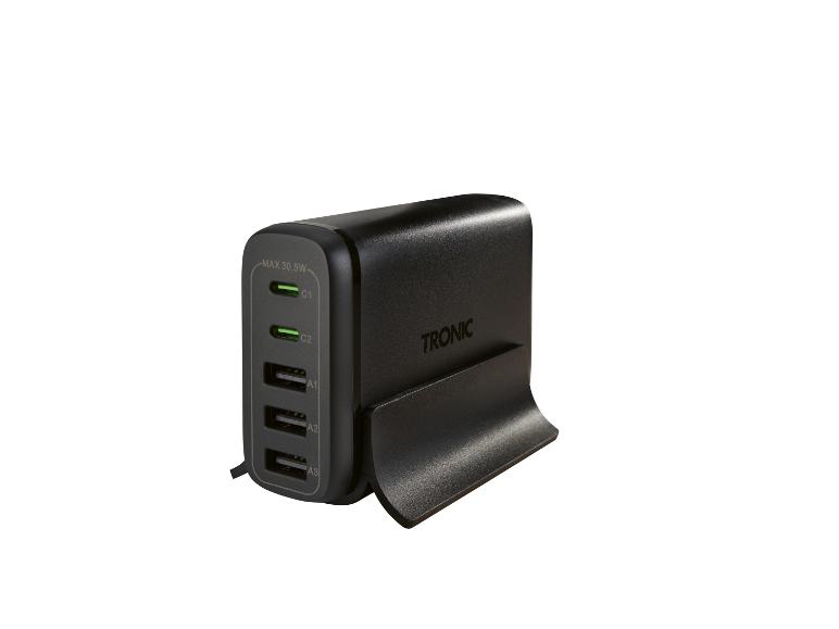 Schwarze USB-Ladestation mit zwei USB-C- und drei USB-A-Anschlüssen, max. 30.5W.