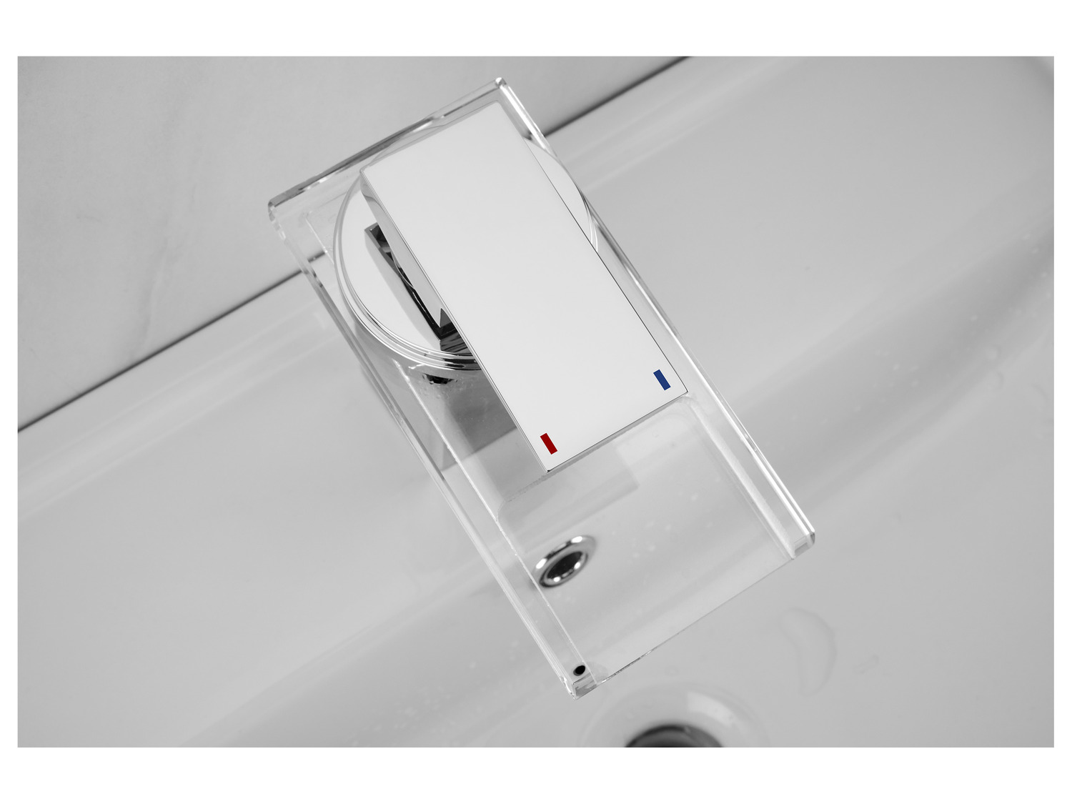 Wasserfall Wasserhahn Mit LED-Anzeige - Schwarz, Hydroelektrisch Für Badezimmer & Küche