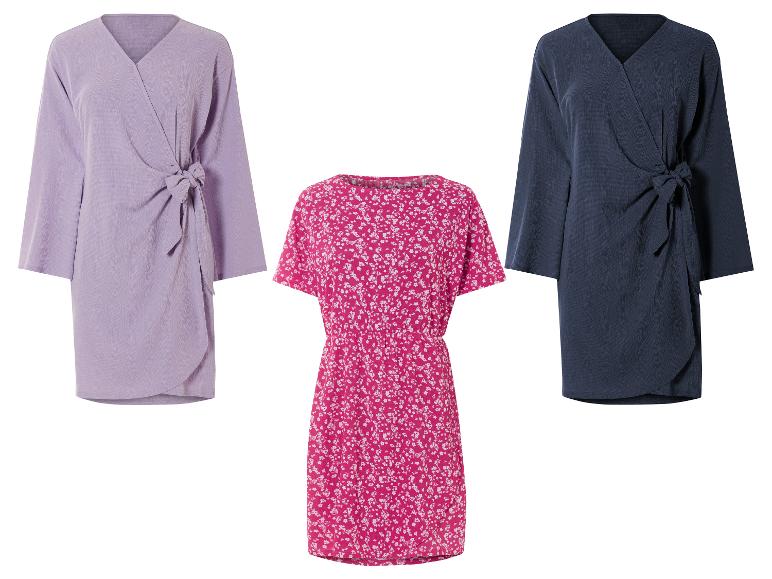 Wickelkleider: lila, dunkelblau und rosa Blumenmuster.
