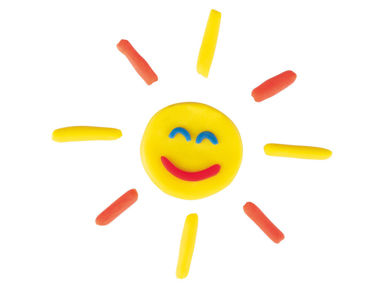 Eine lächelnde Sonne aus Knetmasse.