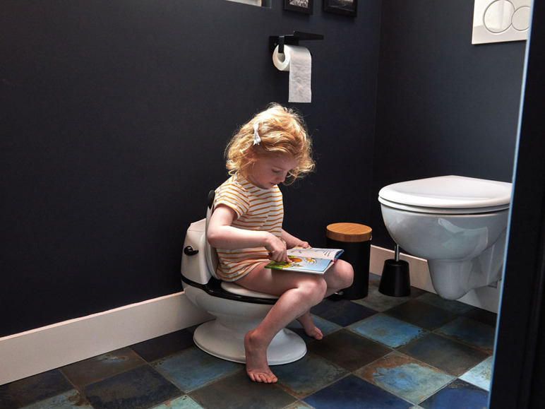 Gehe zu Vollbildansicht: bebeconfort Mini Panda Toilette, mit Spülgeräuschen - Bild 11