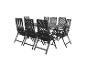 Gartenmöbel-Set: rechteckiger Tisch und acht schwarze Klappstühle aus geflochtenem Kunststoff.