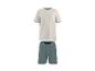 Beiges Kurzarm-T-Shirt mit Tasche und grüne Shorts für Herren.