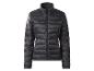 Schwarze Steppjacke mit Reißverschluss und Stehkragen.