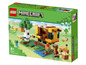 LEGO Minecraft Set mit Bienenstock, Bienen und einem Baum.