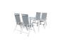 Set mit grauen klappbaren Gartenstühlen und Tisch; weißes Gestell.