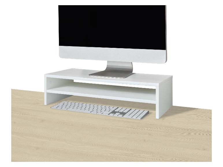 Weißer Monitorständer mit Ablage und Tastatur auf einem hellen Holzschreibtisch.