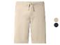 Beige Shorts mit Kordelzug, gezeigt mit Farbmustern in Beige und Marineblau.