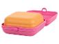 Rosa und orangefarbene, stapelbare Lunchboxen.