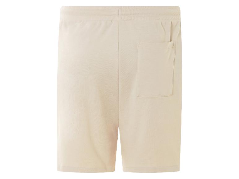 Beige Jogginghose, Rückseite.