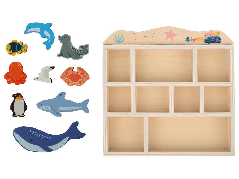 Holz-Meerestier-Set und Aufbewahrungsregal im Ozean-Design.