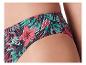 Bikinihose mit tropischem Muster.