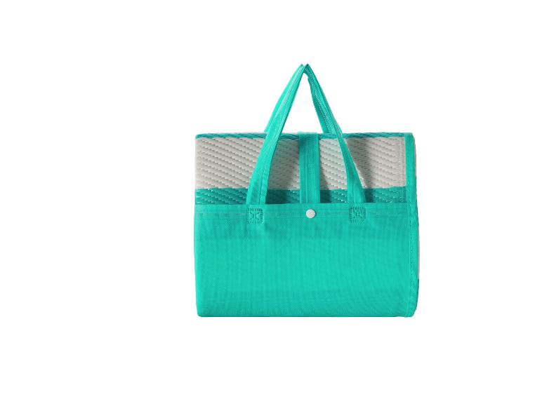 Faltbare türkis-weiße Picknickmatte mit Griffen