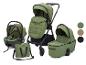 Grüner 3-in-1-Kinderwagen mit Autositz, Babywanne und passender Wickeltasche.
