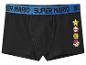 Schwarze Boxershorts mit blauem Bund mit „SUPER MARIO“-Schriftzug und Spielsymbolen.
