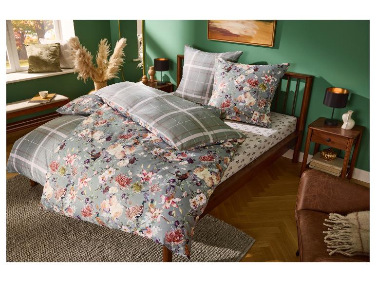 LIVARNO® Mikrofaser-Satin-Bettwäsche mit Blumen- und Karomuster.