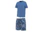 Herrenschlafanzug mit unifarbenem blauem T-Shirt und blau gestreiften Shorts.
