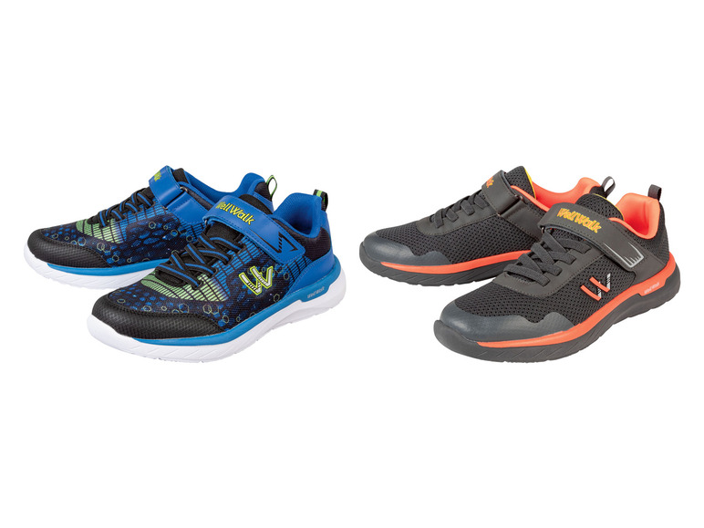 Zwei Paar blaue und graue Walkmax Sneaker mit Klettverschluss.