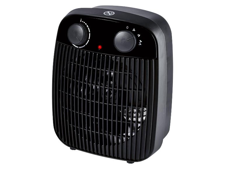 Ein schwarzer elektrischer Heizlüfter mit Thermostat und Ventilator.