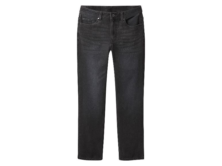 Schwarze Dark-Wash-Jeans mit Taschen und Knöpfen.