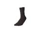 Einzelne schwarze Socke auf weißem Hintergrund