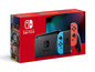 Eine rote Nintendo Switch Box mit der Konsole, Joy-Cons und Zubehör.