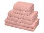 Stapel rosa Handtücher in verschiedenen Größen