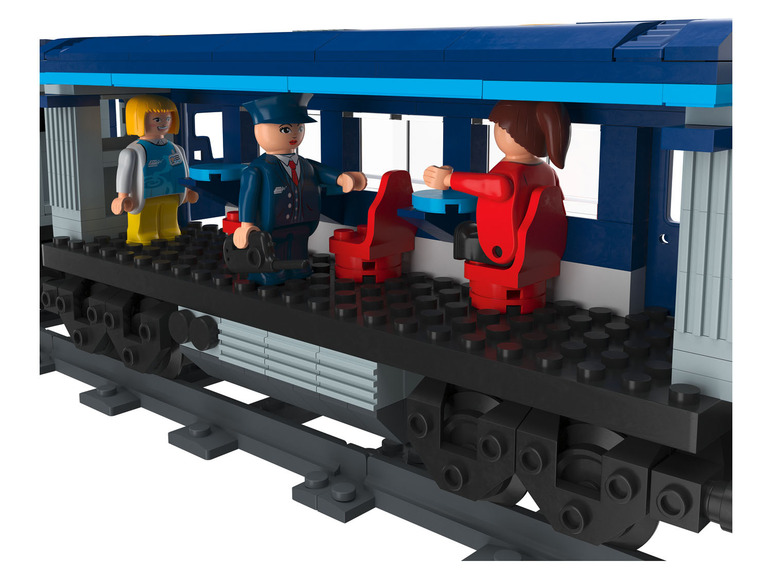 Gehe zu Vollbildansicht: Playtive Clippys Passagierzug-/ Güterzug-Set, 2,4 GHz - Bild 6
