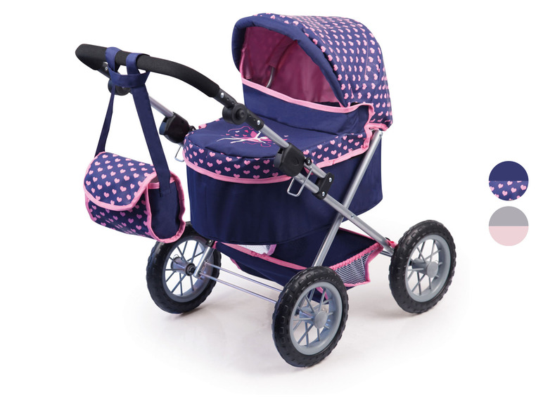Ein blauer Puppenwagen mit rosafarbenen Herzen, inklusive Tasche.