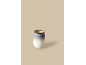Keramiktasse mit Ombré-Effekt in Beige-, Braun- und Weißtönen.