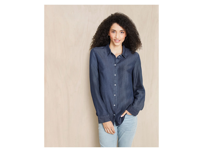 Gehe zu Vollbildansicht: esmara Damen Bluse, modischer Denim-Look - Bild 3