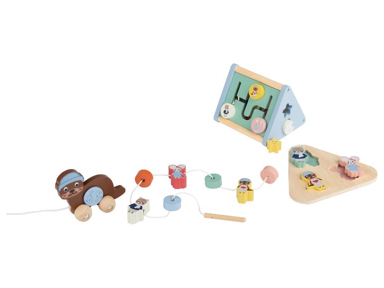 Holzspielzeug-Set mit Ziehtier, Aktivitätslabyrinth und Steckpuzzle.