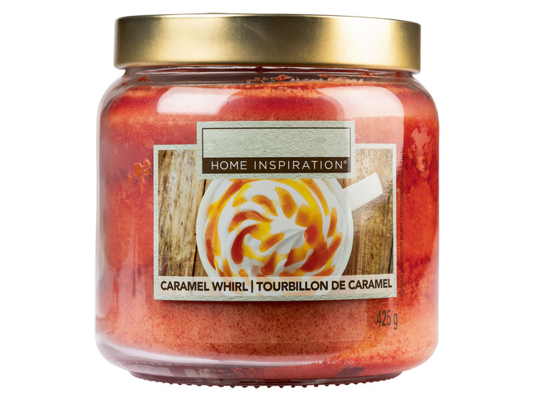 Eine Home Inspiration Duftkerze mit Karamellduft.