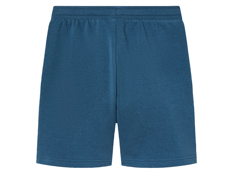 Blaue Herren-Shorts.