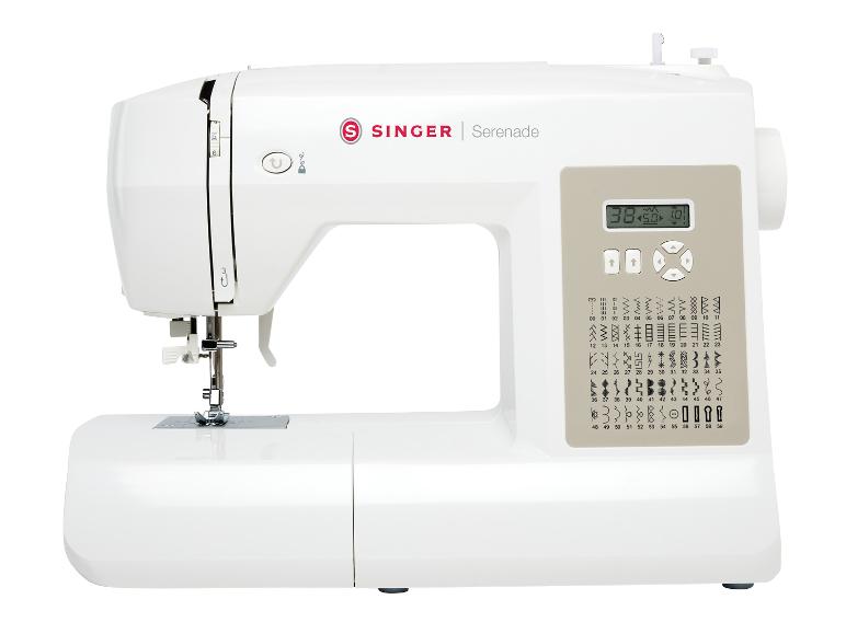 Weiße SINGER Serenade Nähmaschine mit Digitalanzeige und vielen Stichmustern.