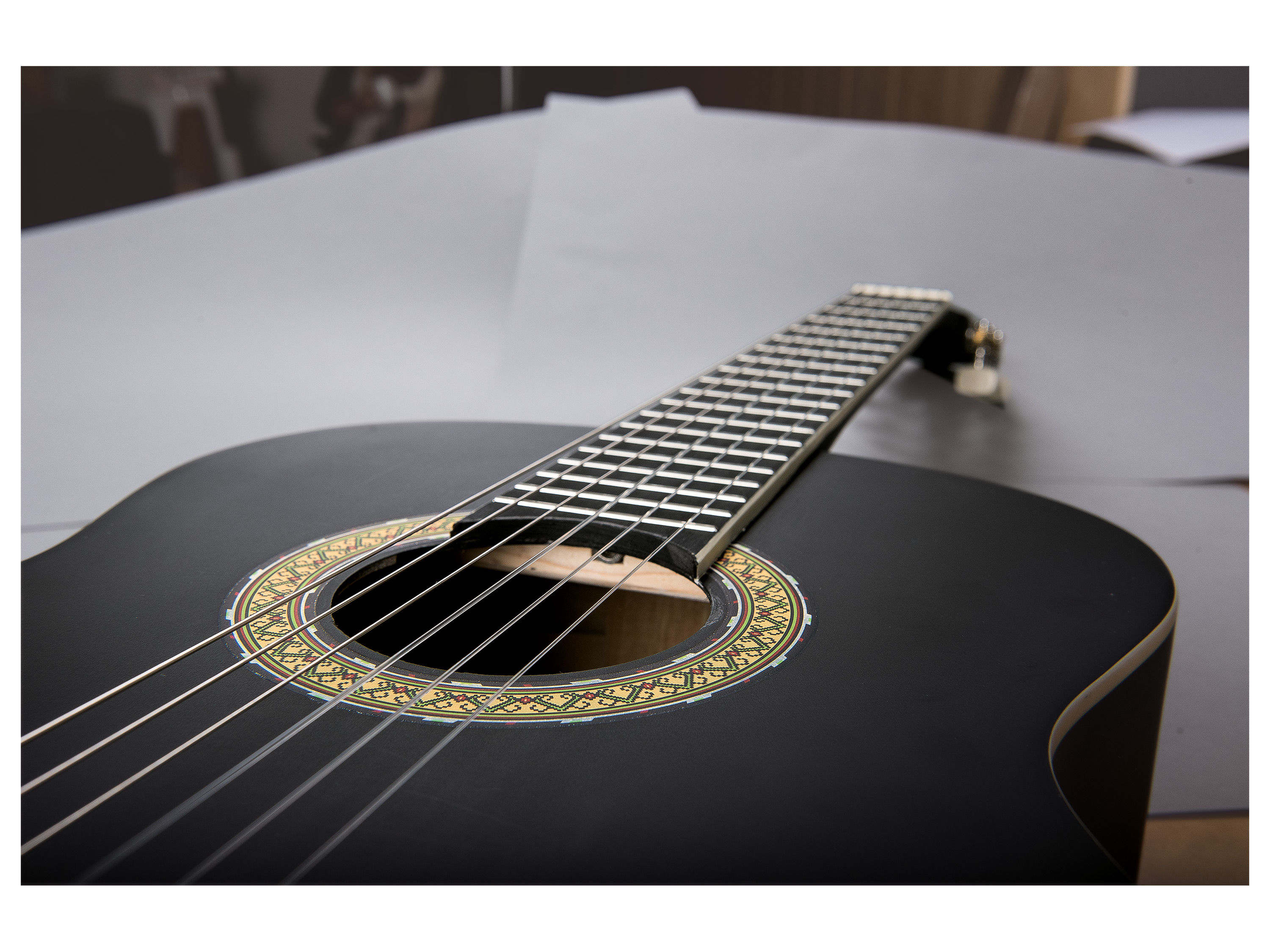 Thumbnail - Konzertgitarren Set (schwarz-matt)